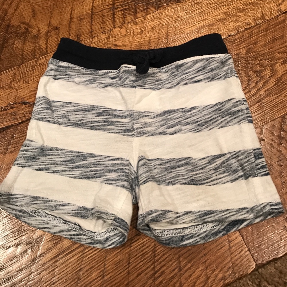 Baby Gap 6-12 mo shorts
